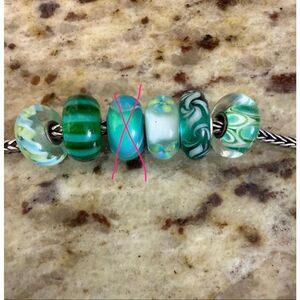 5 Authentic glass trollbeads